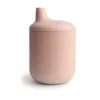 MUSHIE Silikónový Pohárik s náustkom Blush 2480019 - Image 3