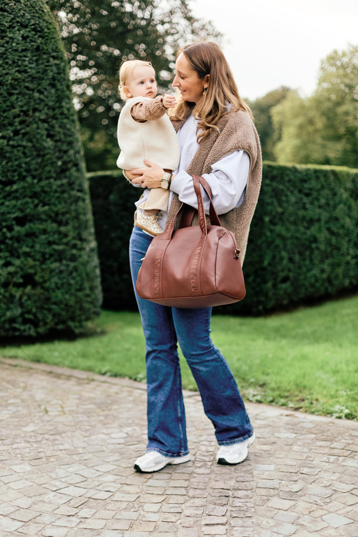 CHILDHOME Prebaľovacia Taška Mommy Club Signature Vegan Leather Dark Brown